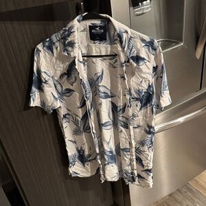 Hollister Navy and White Leaf Print Shirt